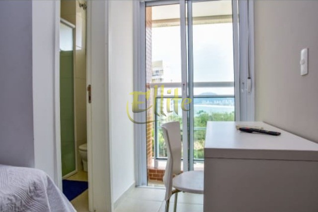 Apartamento à venda com 2 quartos, 80m² - Foto 33