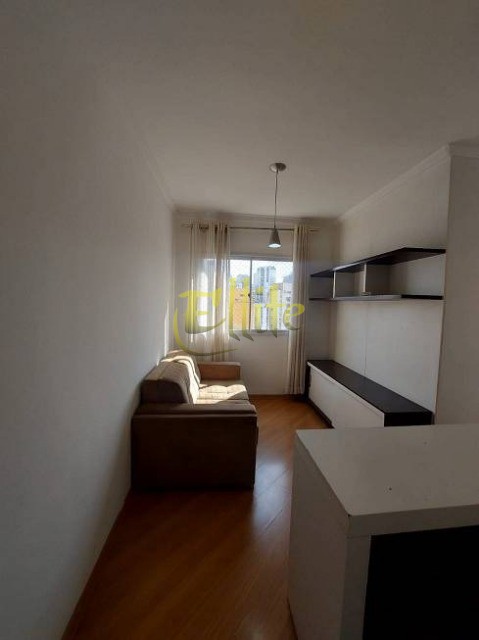 Apartamento à venda com 1 quarto, 30m² - Foto 2