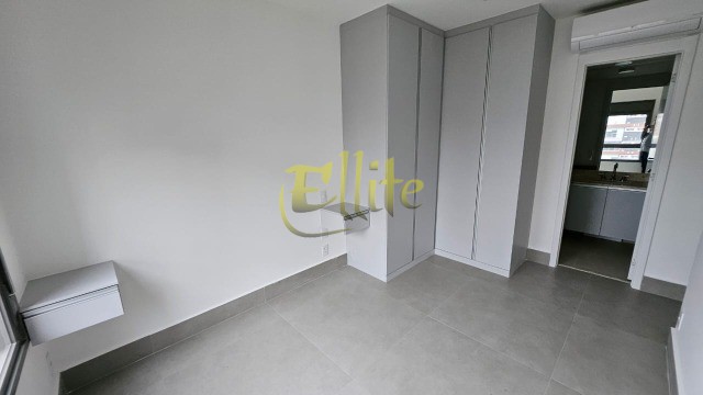 Apartamento para alugar com 2 quartos, 65m² - Foto 8