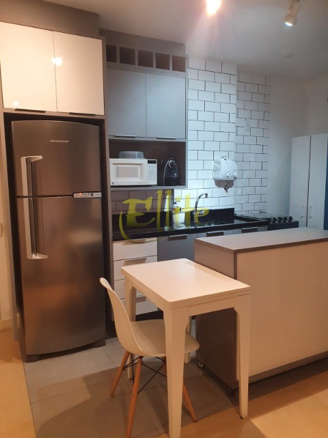 Apartamento para alugar com 1 quarto, 42m² - Foto 4