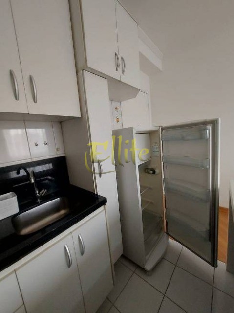 Apartamento à venda com 1 quarto, 30m² - Foto 7