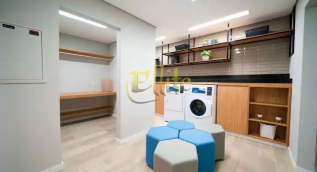 Apartamento à venda com 2 quartos, 33m² - Foto 26