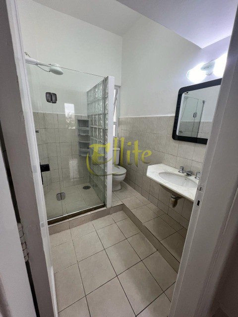 Apartamento para alugar com 2 quartos, 105m² - Foto 13