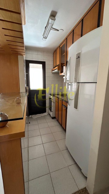 Apartamento para alugar com 2 quartos, 62m² - Foto 13