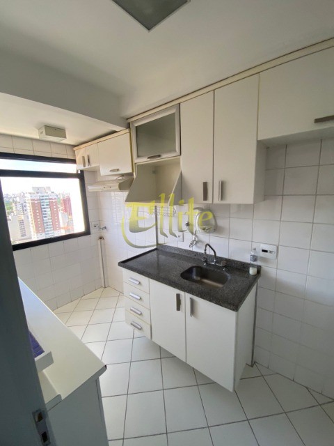 Apartamento para alugar com 1 quarto, 42m² - Foto 11