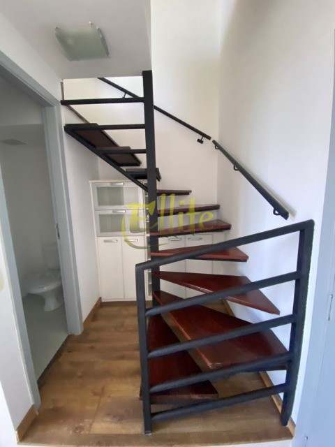 Apartamento para alugar com 1 quarto, 42m² - Foto 30