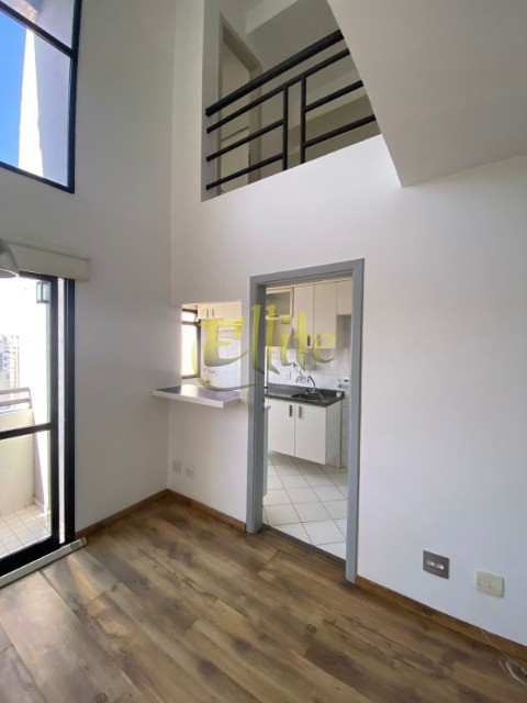 Apartamento para alugar com 1 quarto, 42m² - Foto 7