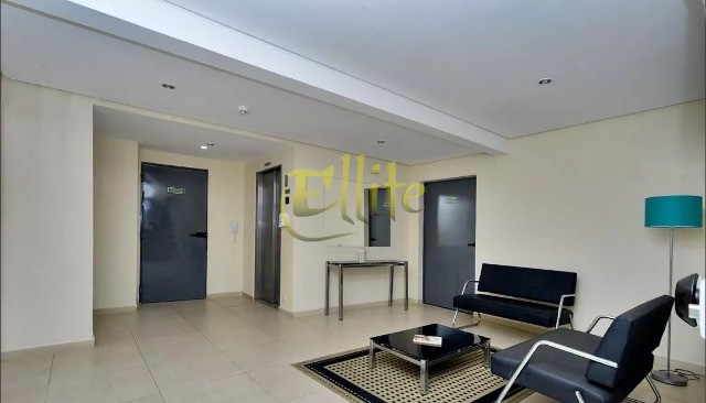 Apartamento para alugar com 2 quartos, 65m² - Foto 17