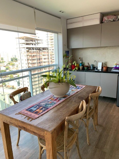 Apartamento para alugar com 2 quartos, 72m² - Foto 9