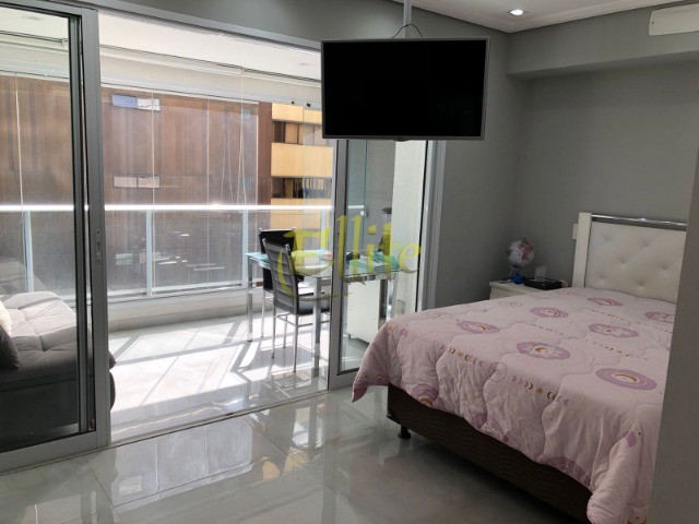 Apartamento à venda e aluguel com 1 quarto, 34m² - Foto 1