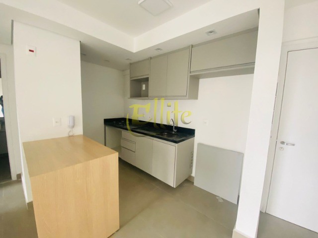 Apartamento para alugar com 1 quarto, 55m² - Foto 6