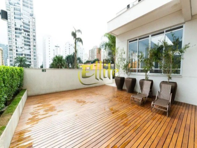 Apartamento para alugar com 2 quartos, 65m² - Foto 24