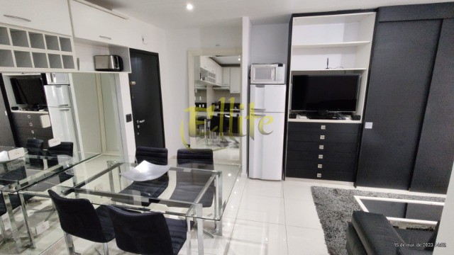 Apartamento para alugar com 1 quarto, 46m² - Foto 12