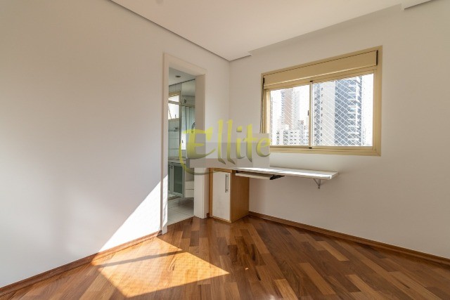 Apartamento à venda e aluguel com 3 quartos, 130m² - Foto 25