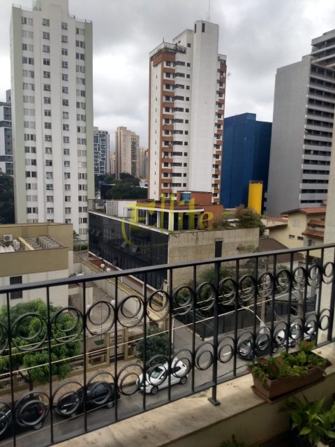 Apartamento para alugar com 3 quartos, 153m² - Foto 8