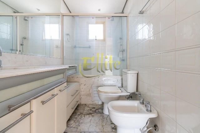 Apartamento à venda e aluguel com 3 quartos, 130m² - Foto 20