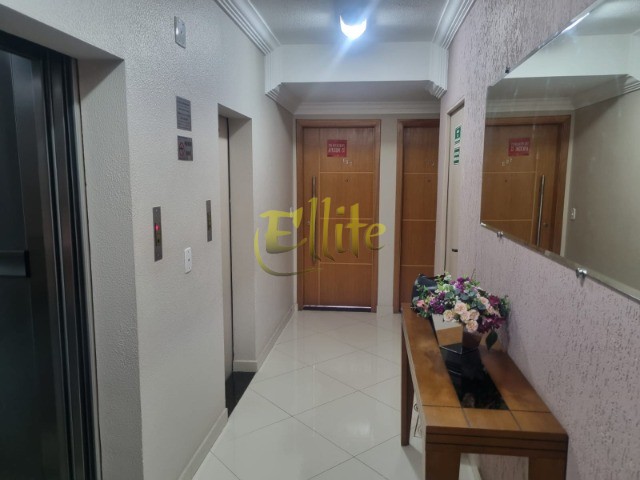 Apartamento à venda com 3 quartos, 81m² - Foto 1