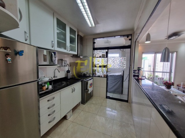 Apartamento à venda com 3 quartos, 81m² - Foto 5