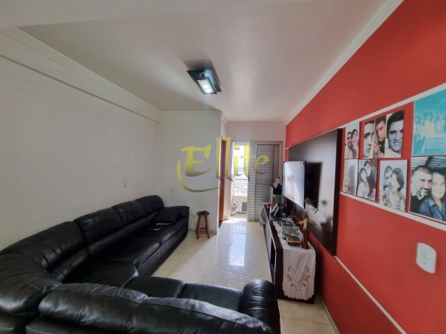 Apartamento à venda com 3 quartos, 81m² - Foto 18