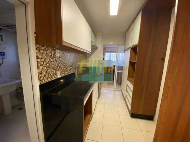 Apartamento à venda com 3 quartos, 130m² - Foto 7