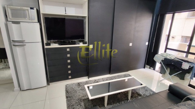 Apartamento para alugar com 1 quarto, 46m² - Foto 8