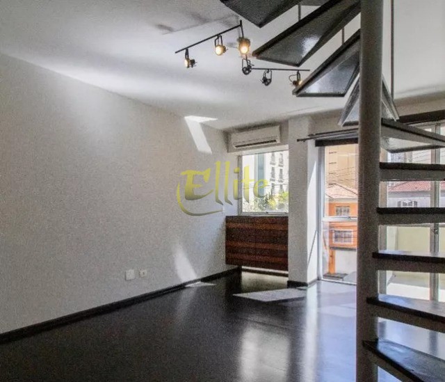 Apartamento para alugar com 1 quarto, 55m² - Foto 1