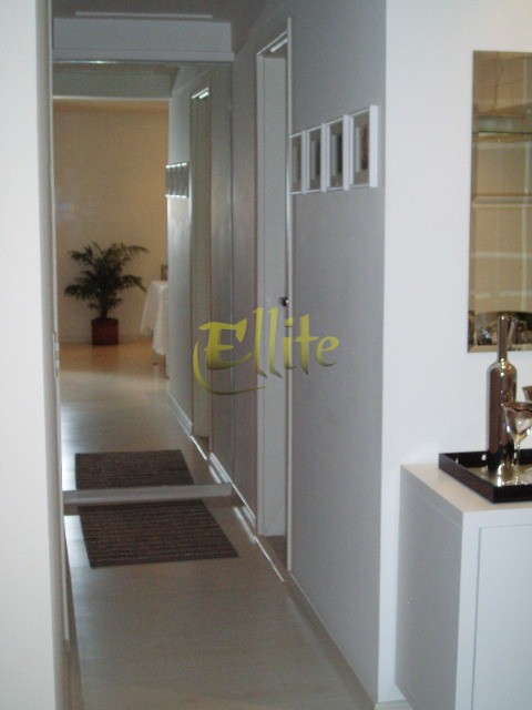 Apartamento para alugar com 2 quartos, 80m² - Foto 12