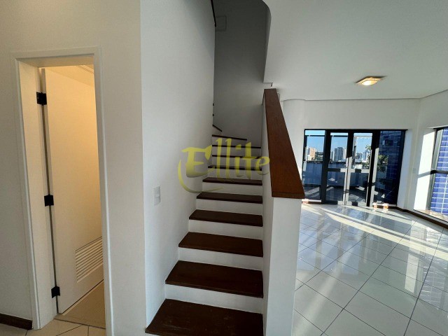 Apartamento para alugar com 2 quartos, 149m² - Foto 7