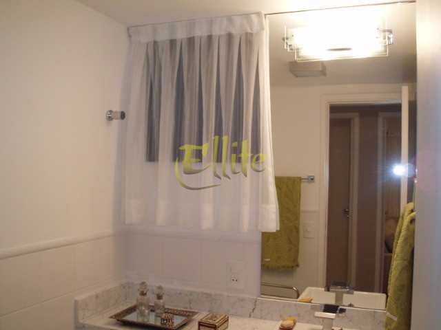 Apartamento para alugar com 2 quartos, 80m² - Foto 24