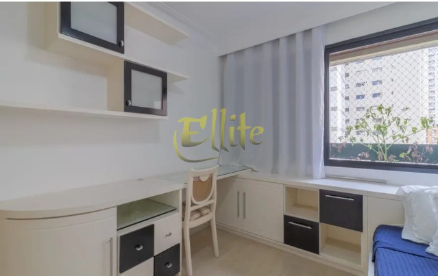 Apartamento para alugar com 4 quartos, 147m² - Foto 30