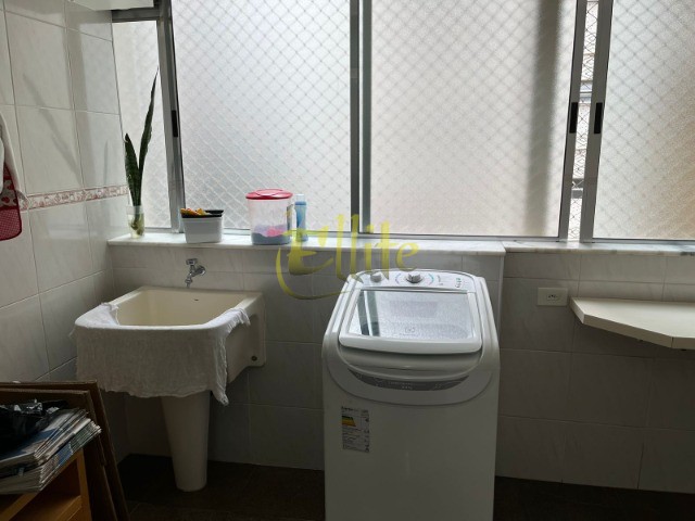 Apartamento para alugar com 3 quartos, 156m² - Foto 12