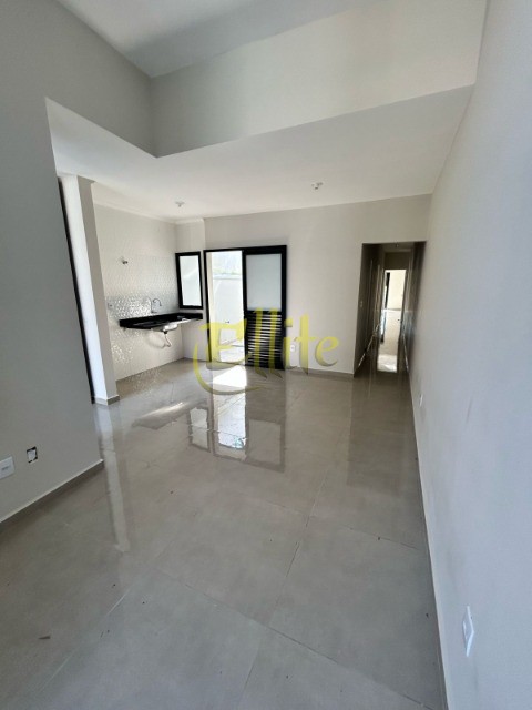 Casa à venda com 3 quartos, 250m² - Foto 10