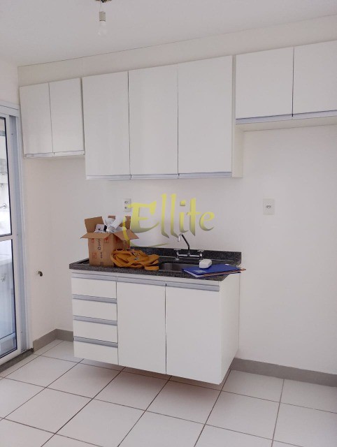 Apartamento para alugar com 1 quarto, 38m² - Foto 3