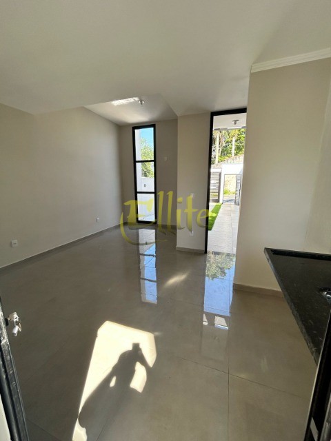 Casa à venda com 3 quartos, 250m² - Foto 8