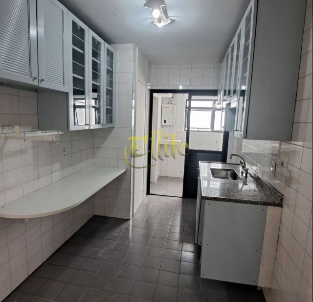 Apartamento para alugar com 3 quartos, 98m² - Foto 3