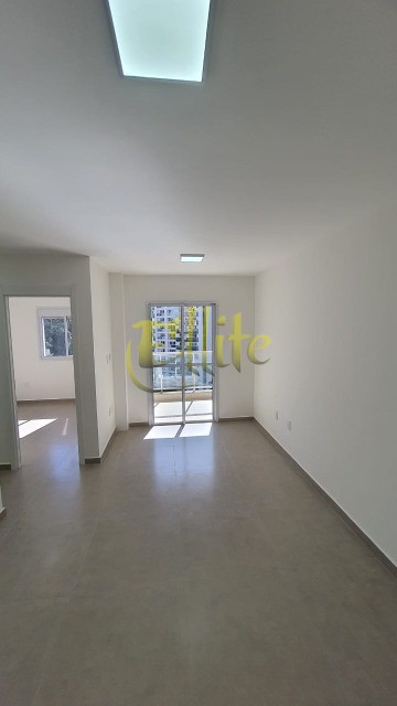 Apartamento para alugar com 2 quartos, 44m² - Foto 2