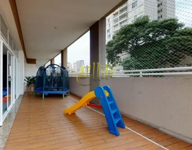 Apartamento para alugar com 2 quartos, 70m² - Foto 29