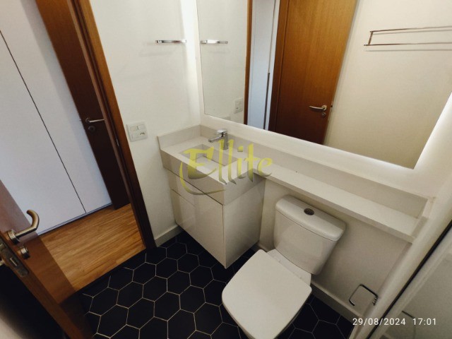 Apartamento para alugar com 2 quartos, 68m² - Foto 42