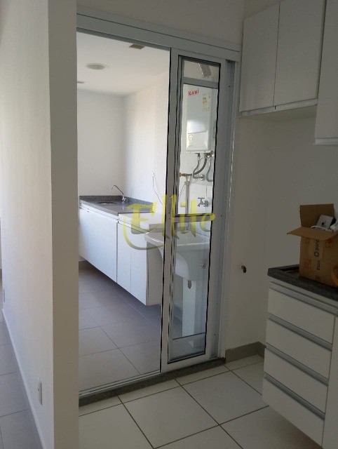 Apartamento para alugar com 1 quarto, 38m² - Foto 5