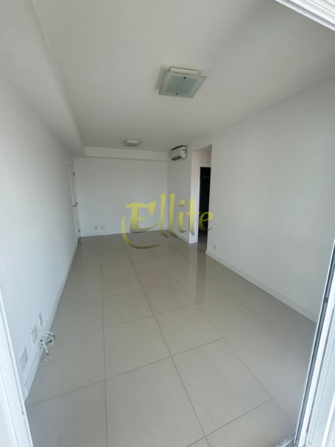 Apartamento para alugar com 2 quartos, 73m² - Foto 2