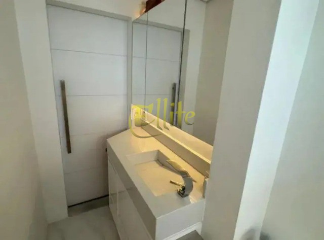 Apartamento para alugar com 2 quartos, 81m² - Foto 13