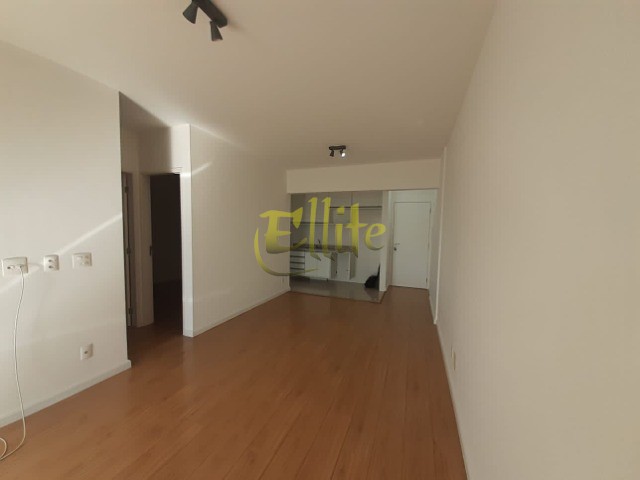 Apartamento para alugar com 2 quartos, 67m² - Foto 3