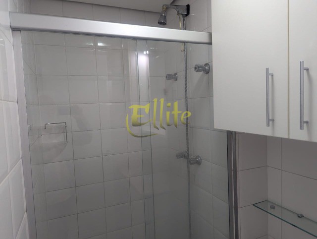 Apartamento para alugar com 2 quartos, 65m² - Foto 42