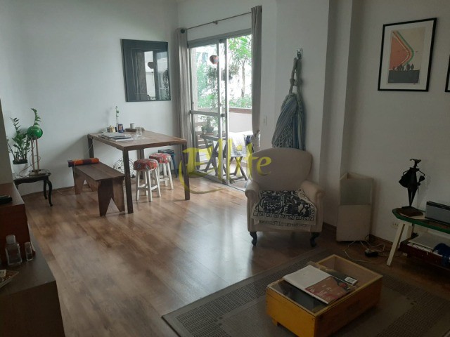 Apartamento para alugar com 2 quartos, 68m² - Foto 2