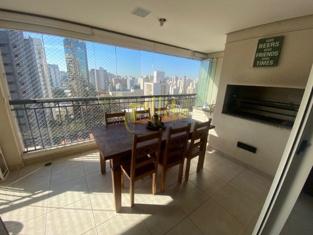 Apartamento à venda com 3 quartos, 130m² - Foto 8