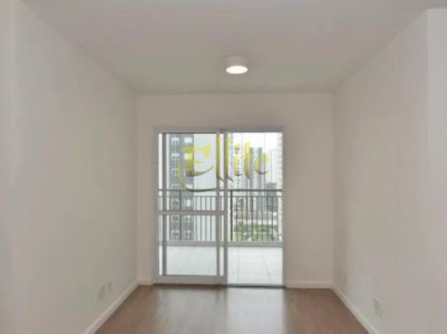 Apartamento para alugar com 2 quartos, 66m² - Foto 8