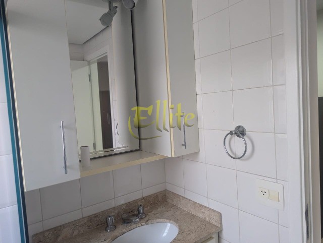 Apartamento para alugar com 2 quartos, 65m² - Foto 52