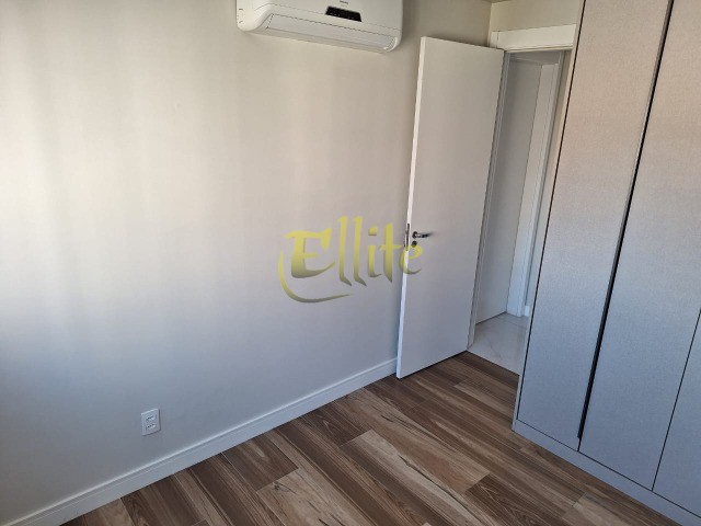 Apartamento à venda com 2 quartos, 61m² - Foto 11