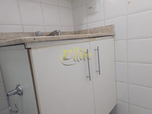 Apartamento para alugar com 2 quartos, 65m² - Foto 39