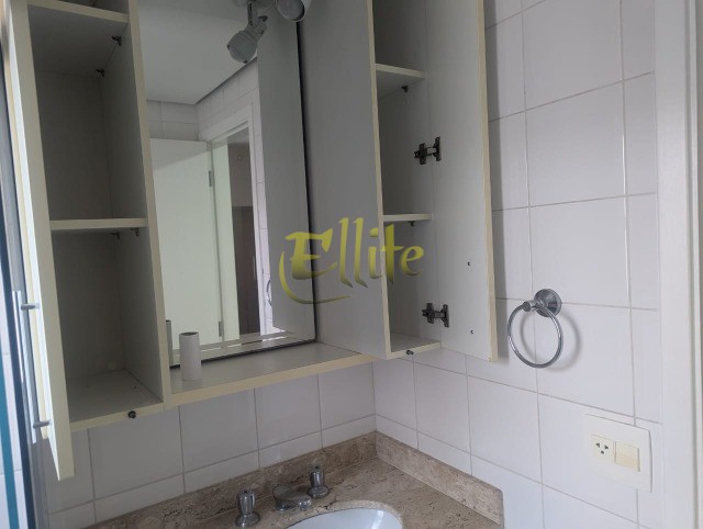 Apartamento para alugar com 2 quartos, 65m² - Foto 45